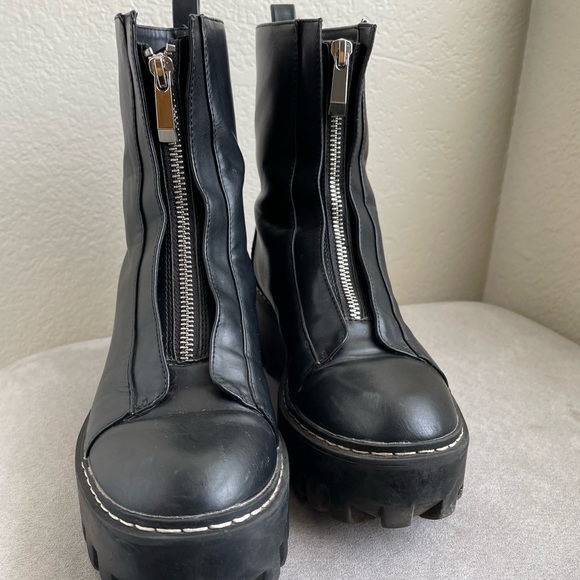 Zara Shoes - Zara chunky boots